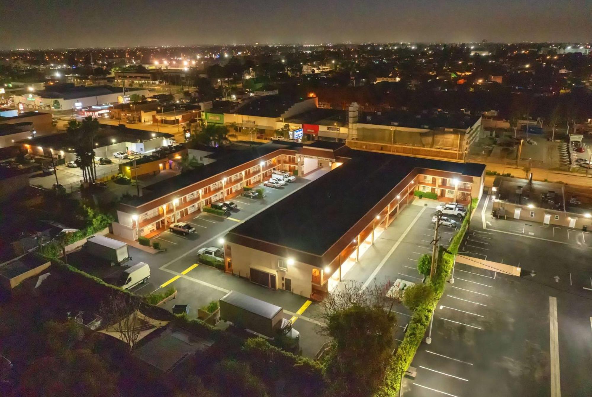 Travelodge Inn & Suites By Wyndham Bell Los Angeles Area Exteriér fotografie